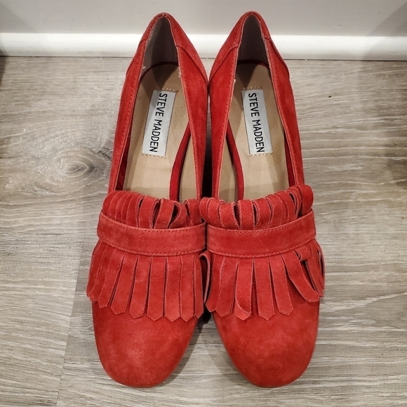 NEW Steve Madden Kate Red Suede Pumps - Picture 3 of 6